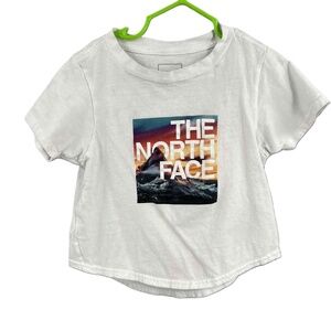 The North Face Tee Kids White Graphic Logo Crew Neck Tee Girls‎ Size 5